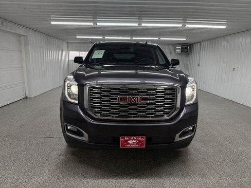 Used 2018 GMC Yukon XL Denali w/ Denali Ultimate Package AWD/4WD image 3