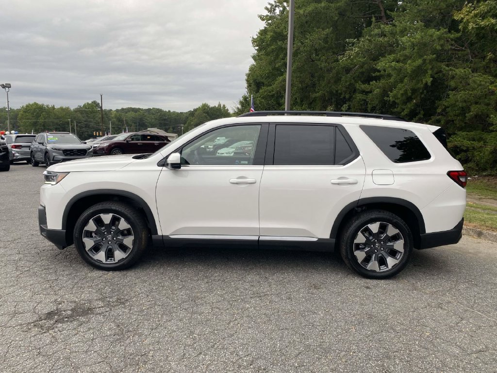 New 2026 Honda Pilot Elite image 2