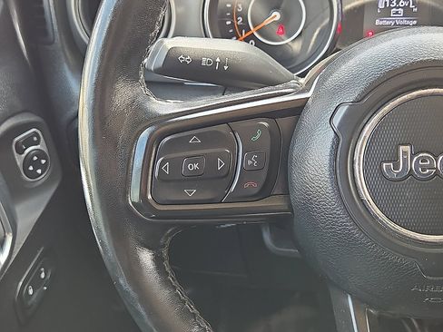 Used 2023 Jeep Wrangler Unlimited Sport AWD/4WD image 18