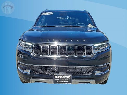 Certified 2024 Jeep Wagoneer Series III w/ Premium Group I AWD/4WD image 29