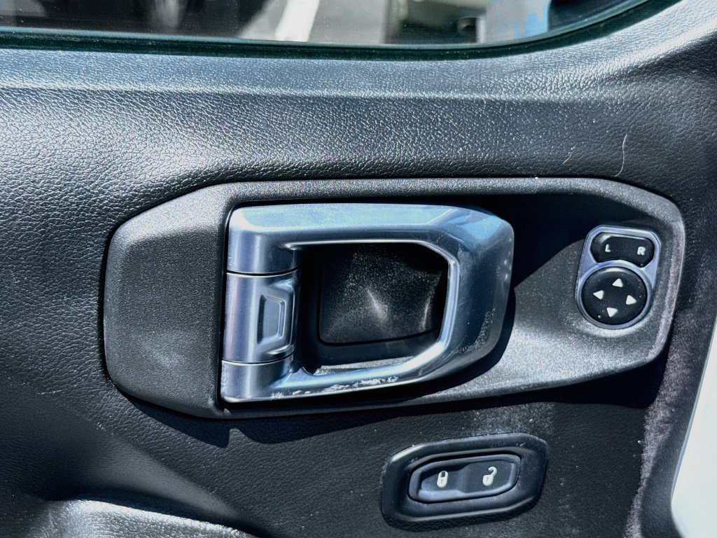 Certified 2023 Jeep Wrangler Unlimited w/ 8.4" Radio Group AWD/4WD image 19
