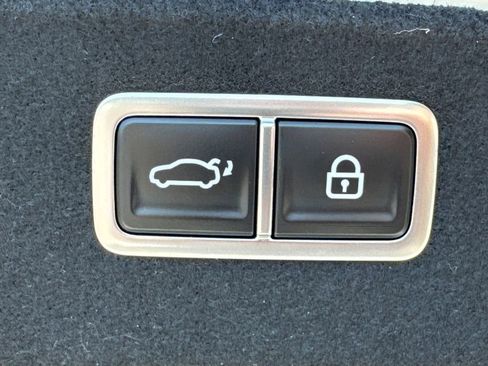 Used 2025 Genesis G80 2.5T Advanced AWD/4WD image 19