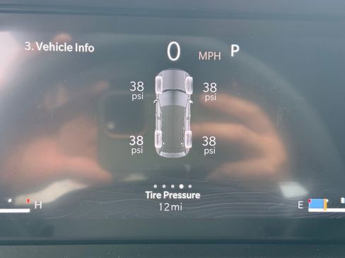 New 2025 Jeep Grand Cherokee Altitude image 16