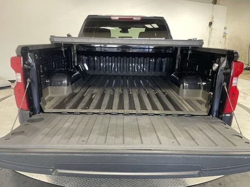 Used 2023 Chevrolet Silverado 1500 LT image 25