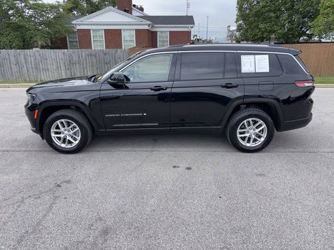 Used 2023 Jeep Grand Cherokee L Laredo RWD image 2