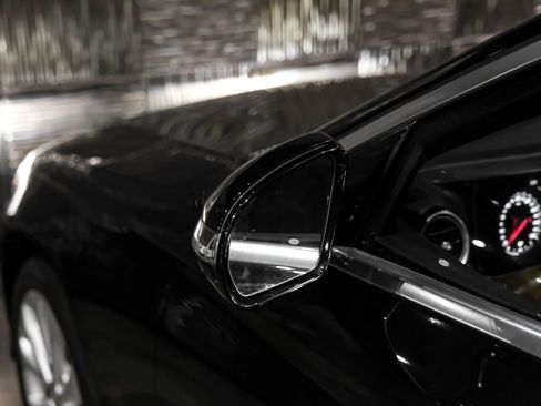 Used 2017 Mercedes-Benz E 300 image 38