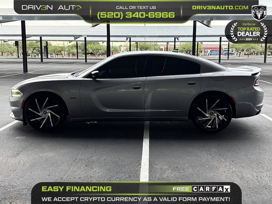 Used 2018 Dodge Charger R/T w/ Blacktop Package RWD image 4