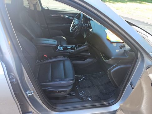 Used 2023 Buick Envision Essence AWD/4WD image 31