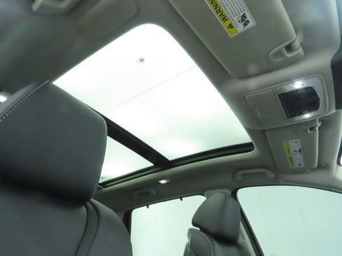 Used 2025 Acura MDX Technology Package image 18