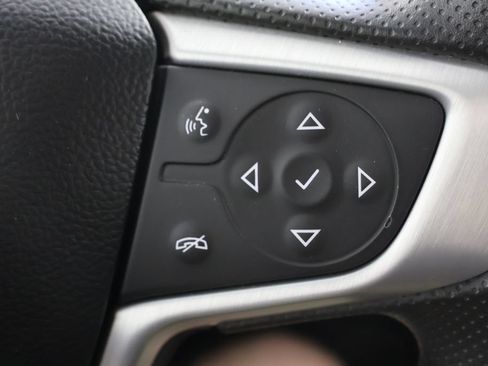 Used 2023 GMC Terrain SLE FWD image 12