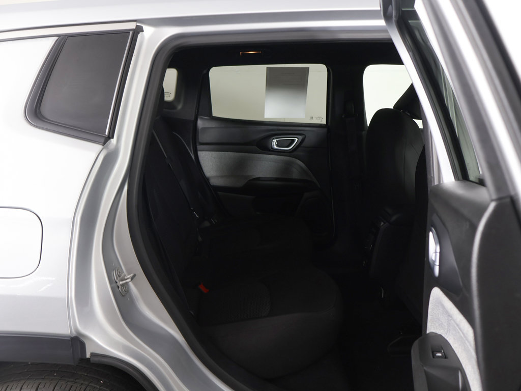 Used 2025 Jeep Compass Sport AWD/4WD image 30