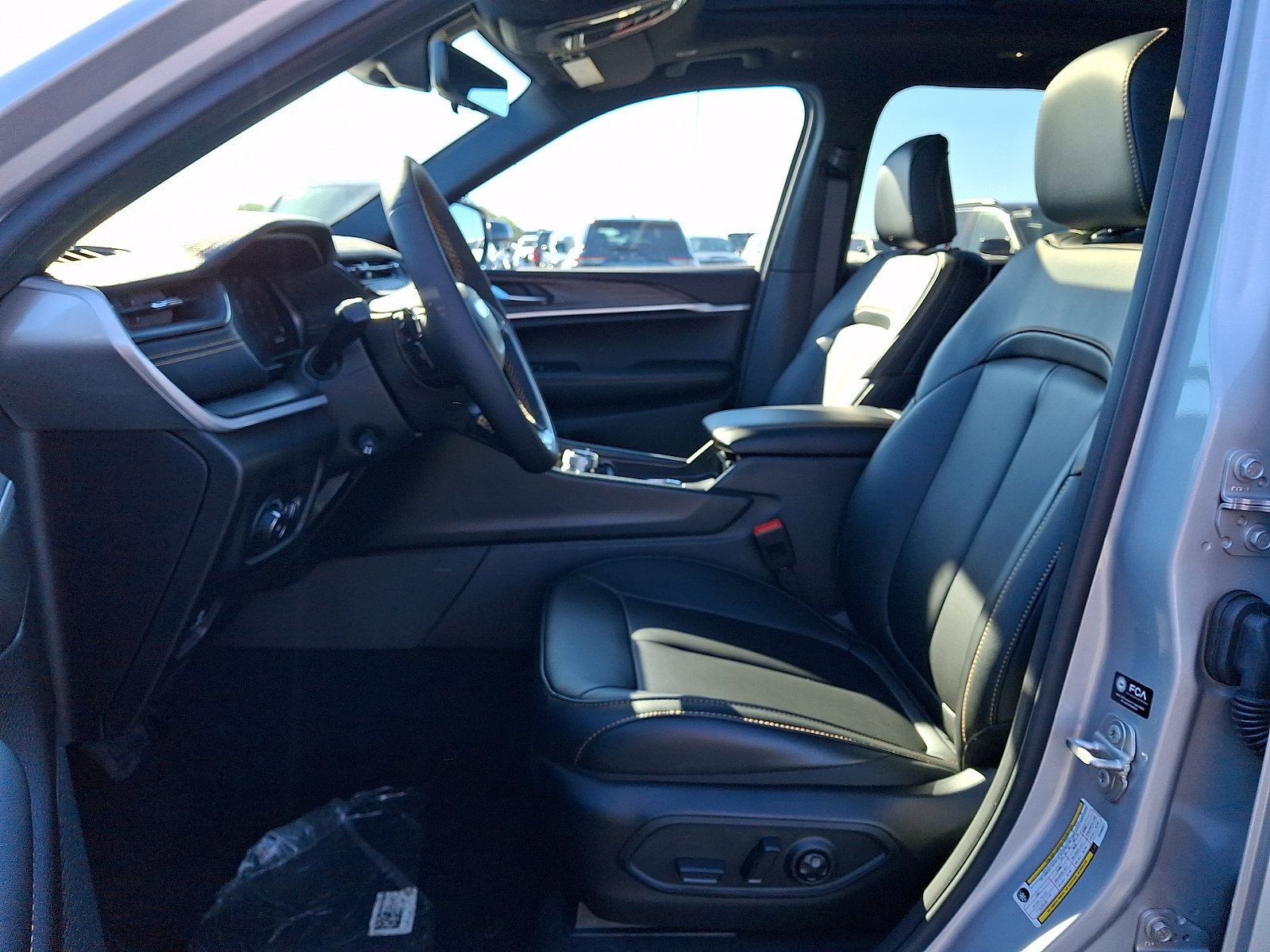 New 2026 Jeep Grand Cherokee Limited AWD/4WD image 5