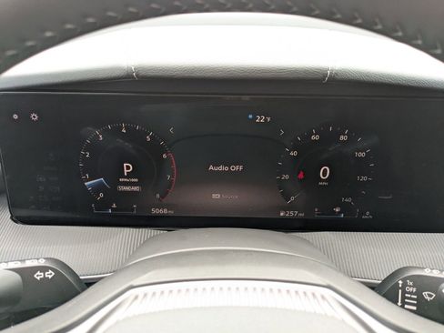 Used 2025 Nissan Murano SV image 14