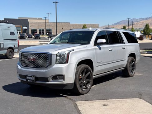 Used 2016 GMC Yukon XL Denali w/ Open Road Package AWD/4WD image 6