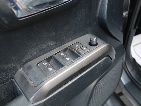 Used 2019 Toyota Tacoma TRD Sport AWD/4WD image 22