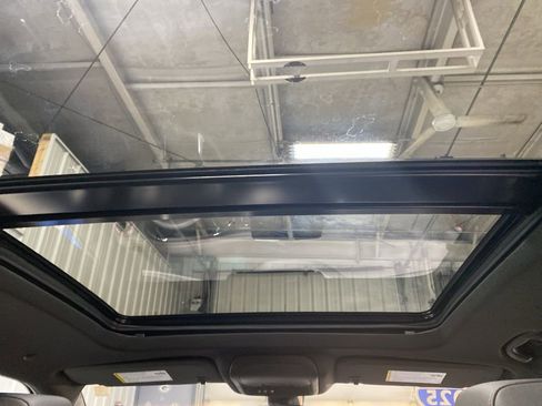 Certified 2025 Chevrolet Blazer RS w/ Enhanced Convenience Package image 21