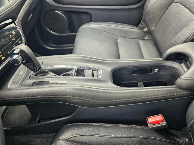 Used 2020 Honda HR-V Touring image 35