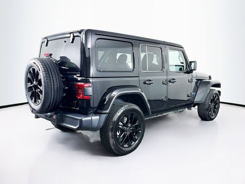Used 2025 Jeep Wrangler Sahara w/ Safety Group image 9