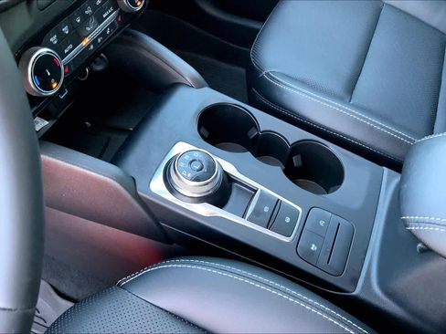 Certified 2022 Ford Escape SEL w/ Technology Package image 16