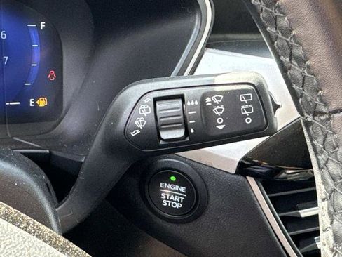 Certified 2022 Ford Escape SEL w/ Technology Package image 29