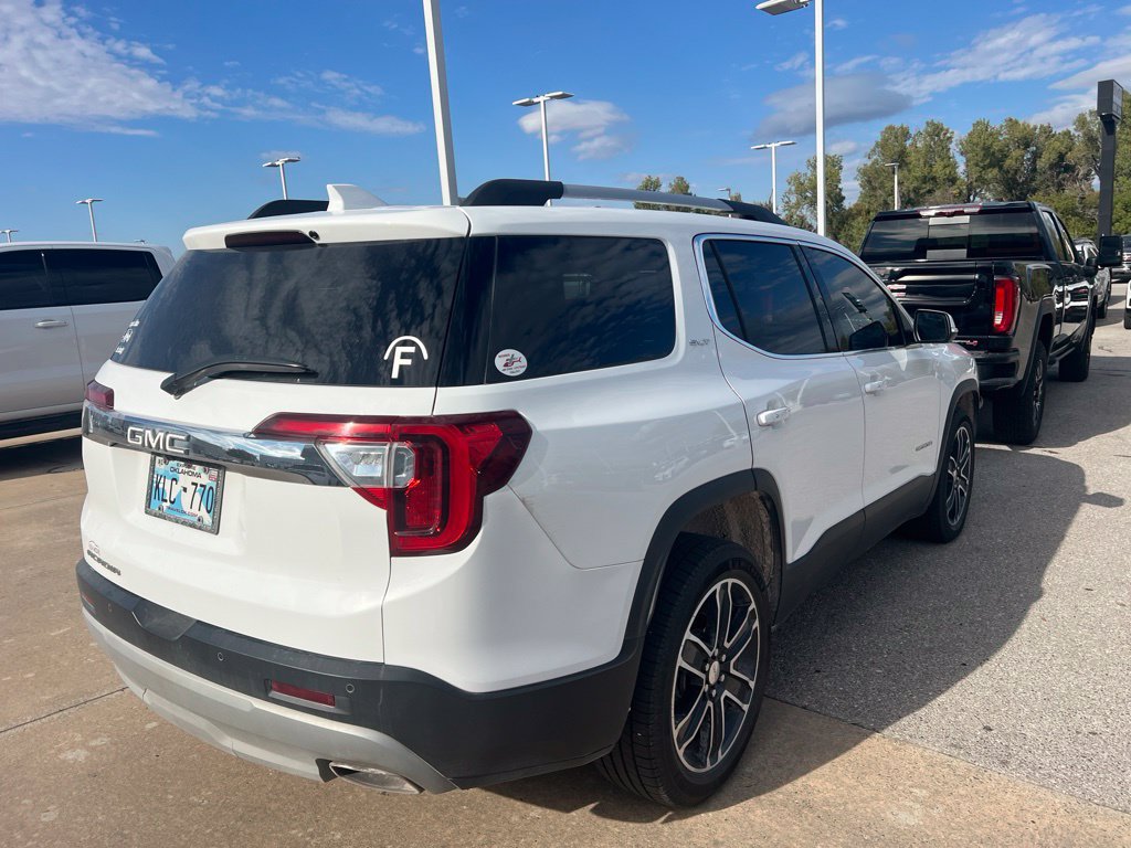 Used 2022 GMC Acadia SLT w/ Technology Package FWD image 8