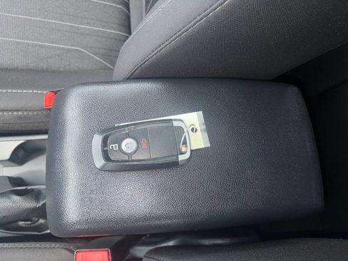 Used 2021 Ford EcoSport SE FWD image 29