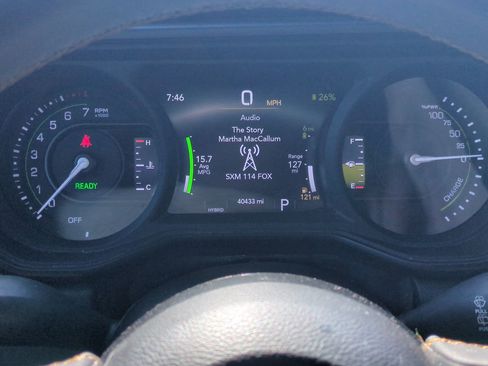 Used 2024 Jeep Wrangler Unlimited w/ Convenience Group AWD/4WD image 21