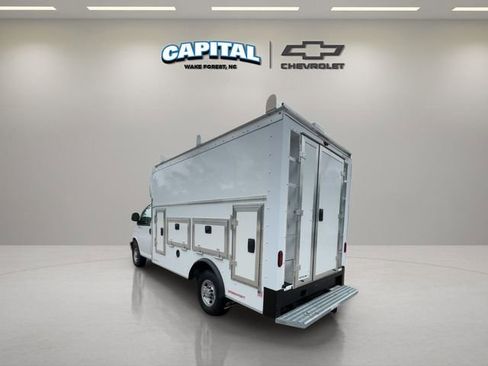 New 2025 Chevrolet Express 3500 w/ Power Convenience Package RWD image 3