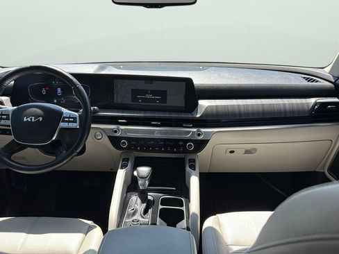 Used 2024 Kia Telluride EX w/ EX Captain's Chair Package FWD image 21