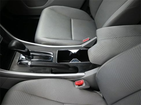 Used 2014 Honda Accord LX image 20