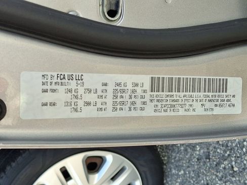 Used 2019 Dodge Journey SE w/ Premium Group image 28