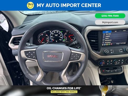 Used 2021 GMC Acadia Denali w/ Denali Ultimate Package AWD/4WD image 15