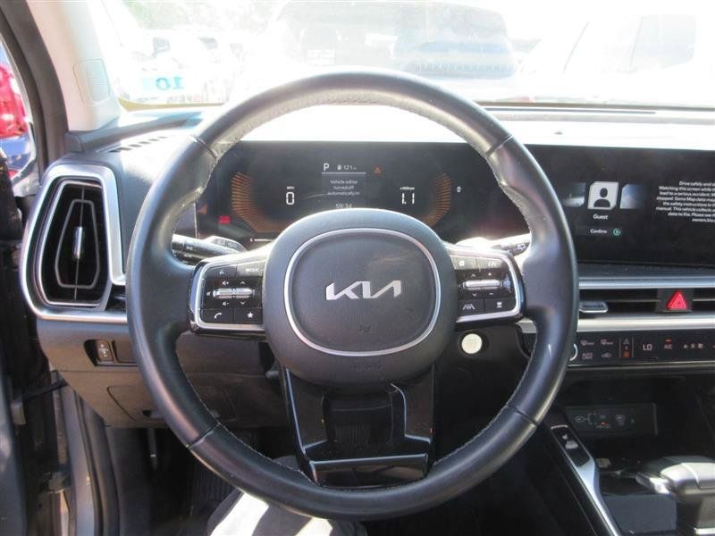 Used 2024 Kia Sorento S AWD/4WD image 4