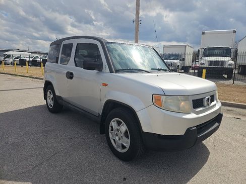 Used 2010 Honda Element LX image 1