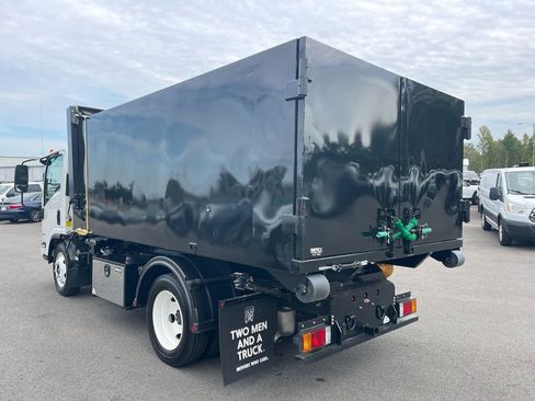 Used 2024 Chevrolet Low Cab Forward RWD image 3