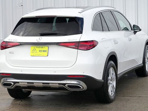 Used 2025 Mercedes-Benz GLC 300 4MATIC image 56