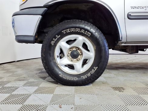 Used 2002 Toyota Tundra SR5 image 8
