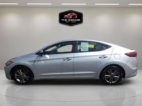Used 2018 Hyundai Elantra Value Edition FWD image 3