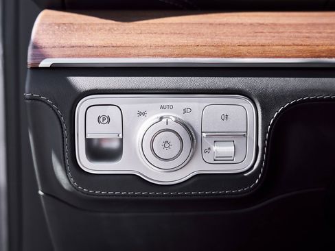 Used 2025 Mercedes-Benz Maybach GLS 600 Maybach GLS 600 image 64