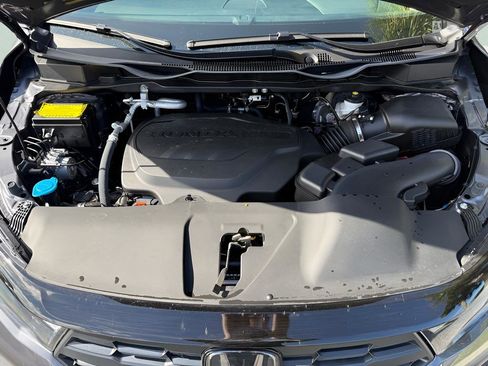 Certified 2026 Honda Odyssey EX-L image 43
