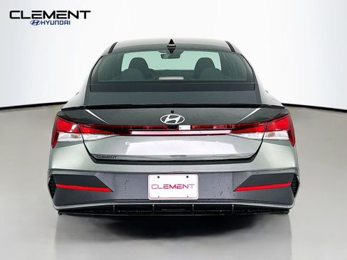 New 2026 Hyundai Elantra Sport image 7