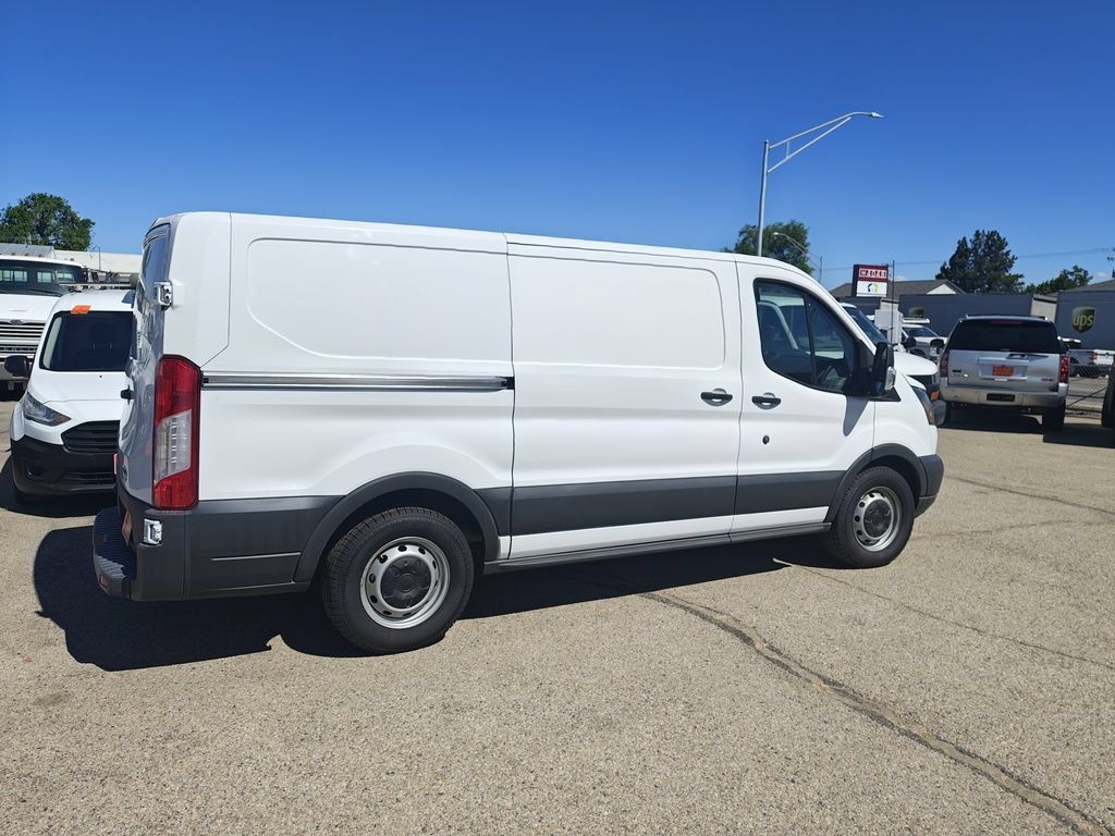 Used 2017 Ford Transit 150 130 Low Roof RWD image 12