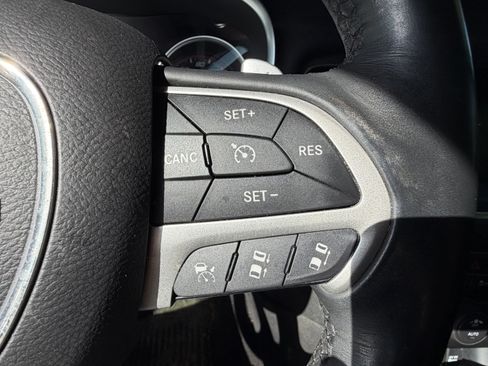 Used 2015 Dodge Charger R/T RWD image 20