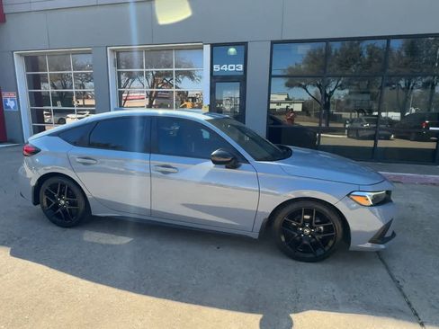 Certified 2024 Honda Civic Sport image 9