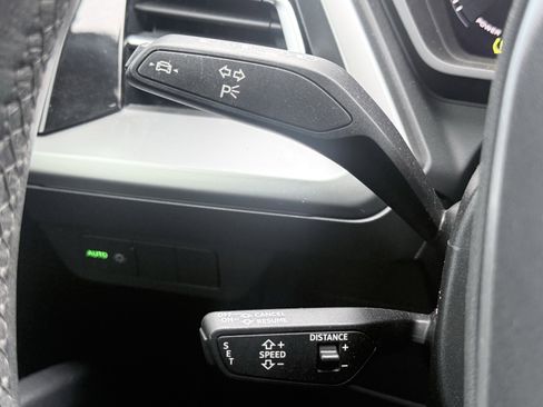 Used 2023 Audi Q4 e-tron Premium Plus w/ Premium Plus image 74