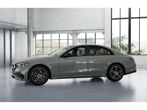 New 2026 Mercedes-Benz E 450 4MATIC Sedan image 36