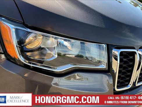 Used 2017 Jeep Grand Cherokee Limited image 30