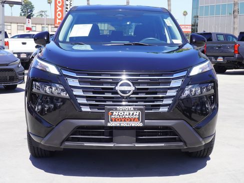 Used 2024 Nissan Rogue SV FWD image 3