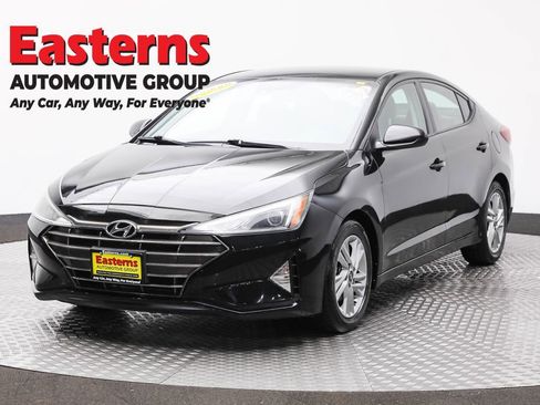 Used 2020 Hyundai Elantra SEL image 1