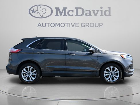 Used 2020 Ford Edge Titanium w/ Equipment Group 301A FWD image 8
